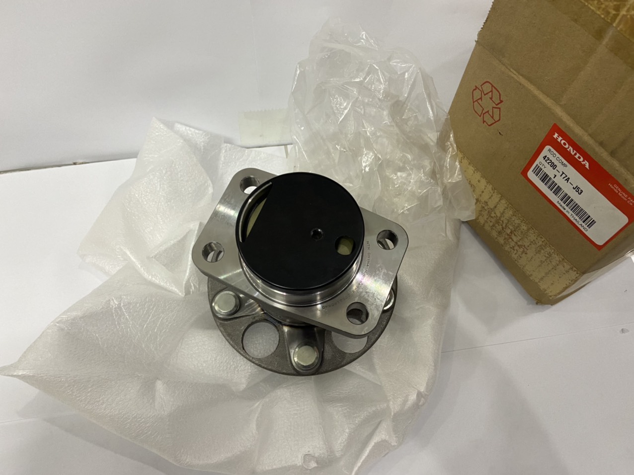 Moay ơ sau xe Honda HRV